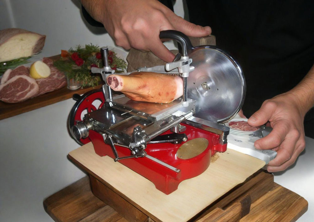 Meat Slicer Machine: A Comprehensive Guide for Modern Food Processing Needs(图1)